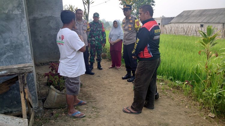 Pererat Silaturahmi TNI - Polri  Kecamatan Sukabumi Melaksanakan Sambang Desa