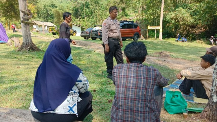 Polsek Sukabumi Lakukan Patroli Dialogis Dengan Pengunjung Wisata