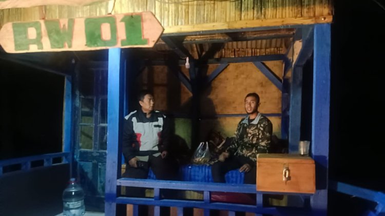 Anggota Polsek Sukabumi Lakukan Patroli Dialogis Himbau Petugas Ronda