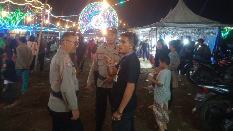 Jaga Sitkamtibmas Anggota Polsek Sukabumi Lakukan Pengamanan Pasar Malam
