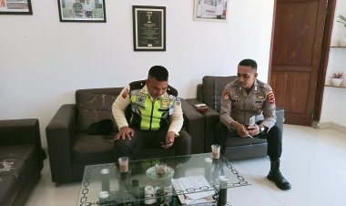 Unit Samapta Polsek Cireunghas Laksanakan Patroli Dialogis Di Stasiun Kereta Api