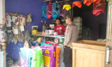 Kanit Samapta Polsek Cireunghas Sambangi Pelaku Usaha Kecil dan Menengah