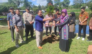 Selesai Lantik KPPS ,Desa Sukamekar Laksanakan Aksi Tanam Pohon