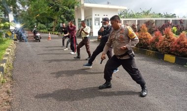 Sinergitas  SMA Unggul Albayan Putri 2 Goalpara Dengan POLRI Melalui Pembinaan Satpam
