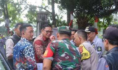 Penjabat Wali Kota Sukabumi Tinjau Bazar dan Pasar Murah Kecamatan Baros