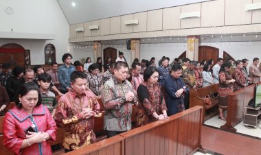 K3 Mapalus TNI AU Ibadah Perayaan Natal dan Kunci Taon Bersama