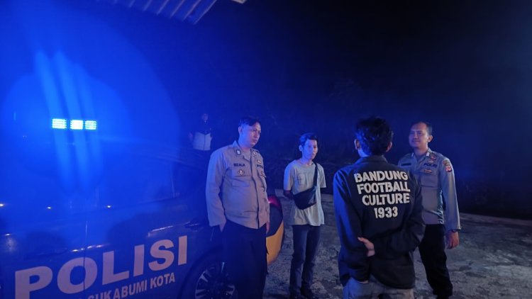 Anggota Polsek Sukabumi Melakukan Patroli Malam Temuai Warga