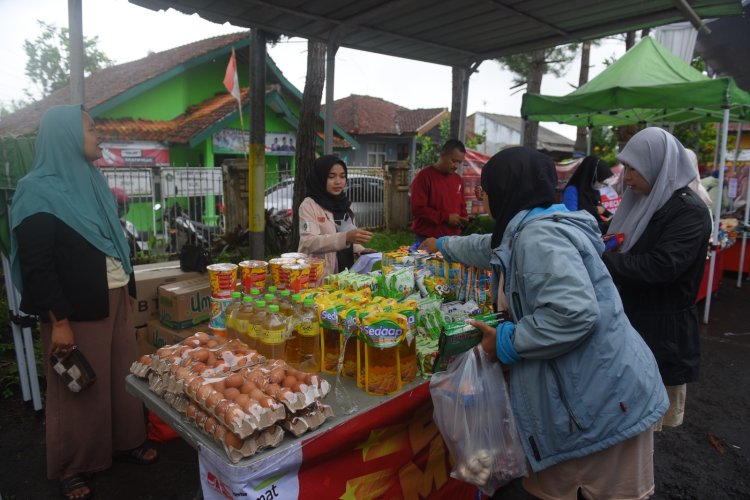 Kegiatan Bazar di Kecamatan Cibeureum Kota Sukabumi  "Supaya Inflasi Terkendali"