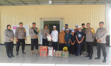 Polres Bitung Beri Bantuan Dua Panti Asuhan di Program Jumat Berbagi