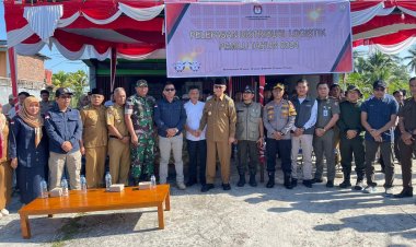 Bupati Kaur Lepas Logistik Pemilu 32 TPS Daerah Sulit