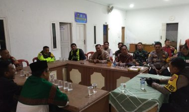 Pastikan Keamanan  Logistik Pemilu,Kapolres Sukabumi Kota Kontrol Gudang PPK Kecamatan Cireunghas