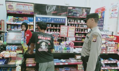 Dekatkan Polisi Dengan Warga, Unit Samapta Polsek Cireunghas Laksanakan Patroli Dialogis