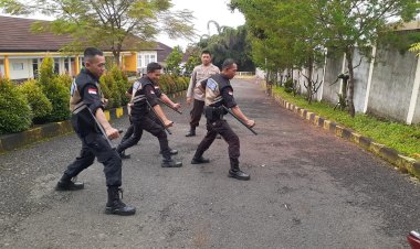 Satuan Pengamanan SMA Albayan putri 2 Goalpara Tingkatkan Keterampilan Turjawali
