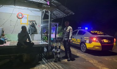 Polsek Cikole Laksanakan Patroli Dialogis, Berikan  Himbauan Kamtibmas Kepada Warga