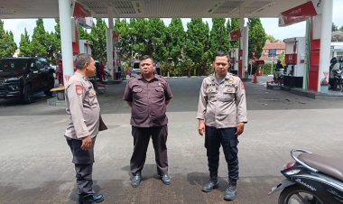 Wujudkan Kamtibmas Yang Kondusif,Polsek Cikole Gelar Patroli Dialogis