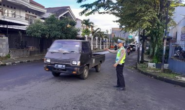 Polsek Warudoyong Berikan Pelayanan Prima Melalui Gatur Lalin