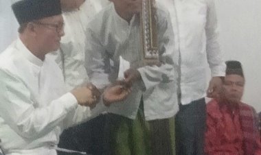 Safari Ramadhan Bupati Kaur dan Baznas Berikan Santunan