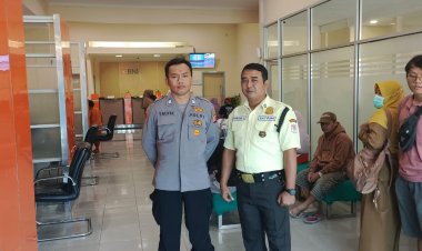 Cegah Gangguan Kamtibmas Bulan Ramadhan,Polsek Losari Laksanakan Pengamanan Perbankan