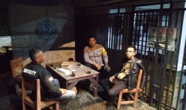 Wujudkan Kamtibmas Kondusif Bhabinkamtibmas Polsek Sukaraja Bina Satpam Sekolah