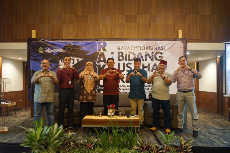 Sinergi Membangun Kolaborasi, UMKM Jawa Barat Menuju Indonesia Emas 2045
