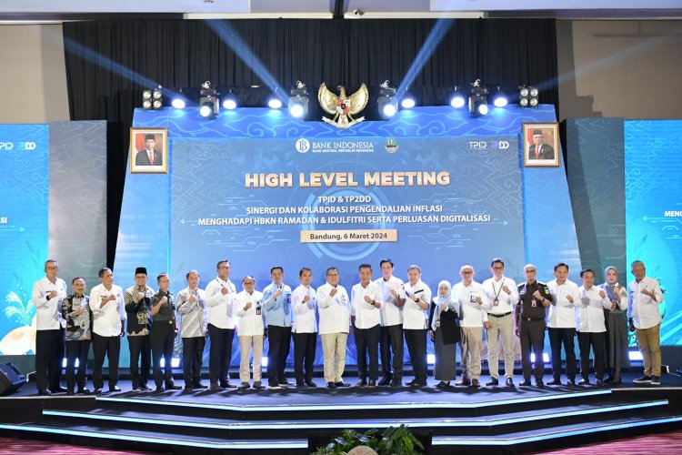 Sekretaris Daerah Kota Sukabumi, H. Dida Sembada Hadiri Acara High Level Meeting (HLM) TPID dan TP2DD se-Jawa Barat