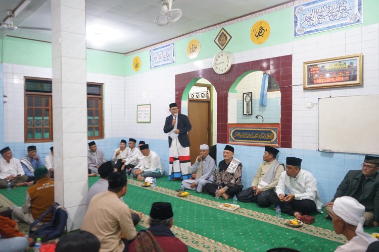 PJ Walikota Sukabumi Safari Ramadan di Masjid Darussalam, Baros
