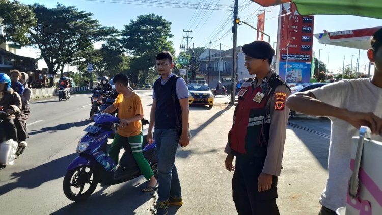 Polsek Baros Efektifkan Kegiatan Patroli Sebelum Buka Puasa Di Jalur Lingkar Selatan Baros