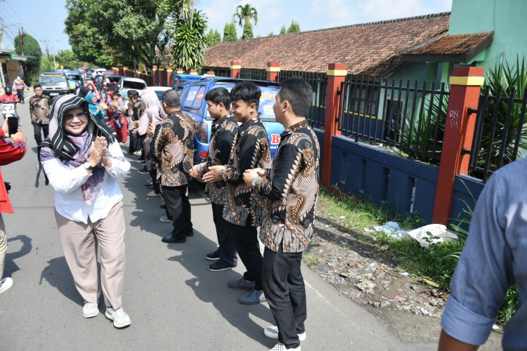 Tim Rechecking Kampung KB Provinsi Jawa Barat Terkesan dengan Inovasi Kampung KB Kasebor Baros