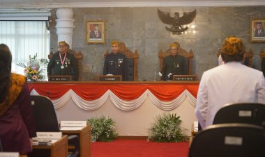 Rapat Paripurna DPRD Kota Sukabumi bersama Walikota Berjalan Khidmat