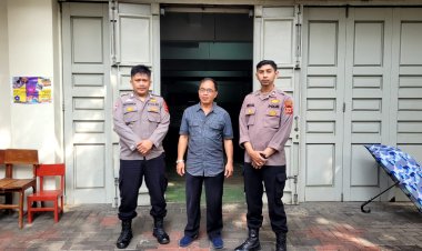 Polsek Sukalarang Laksanakan Pengamanan  lbadah Kebaktian di Gereja