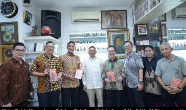 Sekjen PERATIN Apresiasi Rumah Kreatif Fadli Zon Koleksi Beragam Budaya Nusantara