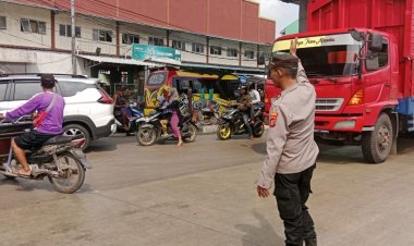 Polsek Gebang Laksanakan 'Police Hazard ' Berikan Rasa Aman Kepada Warga