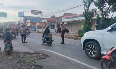 Giat Rutin Polsek Dukupuntang Laksanakan Gatur Lalin