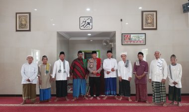 Kapolsek Talun Gelar Ngopi Aspirasi Bersama Warga di Mesjid Al Aziz