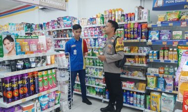 Kamtibmas Tetap Kondusif, Bhabinkamtibmas Polsek Sumber Laksanakan Patroli Dialogis