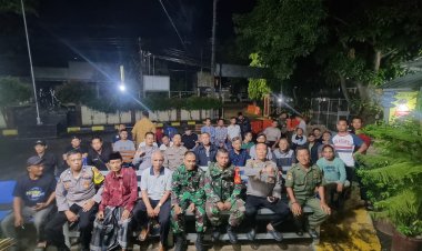 Demi Dukung Timnas U-23, Polsek Talun Gelar Nobar