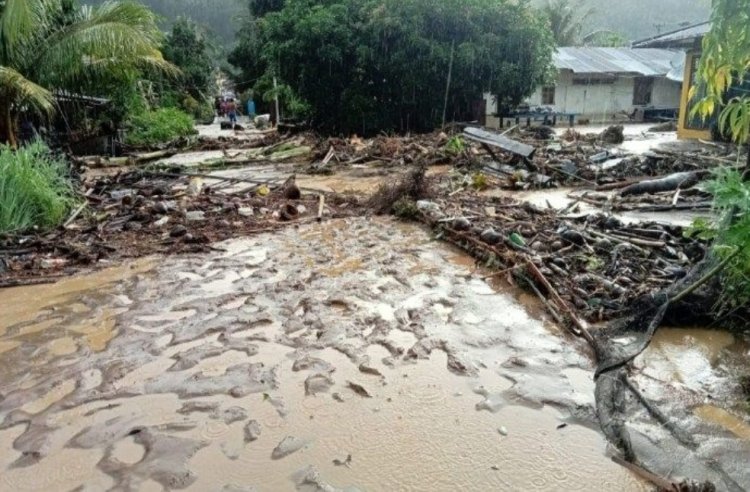 Pulau Lembeh Diterjang Banjir Bandang, 10 Kelurahan Nyaris Tenggelem