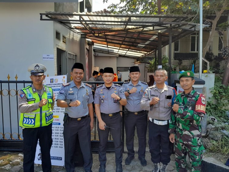 Polsek Warudoyong Laksanakan  Pengamanan Kunjungan Tatap Muka di Lapas Nyomplong