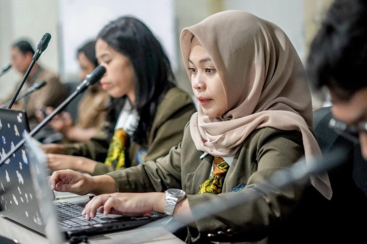Kemenparekraf Tingkatkan Kemampuan Mahasiswa Poltekpar Makassar Kelola Media Sosial dan Website