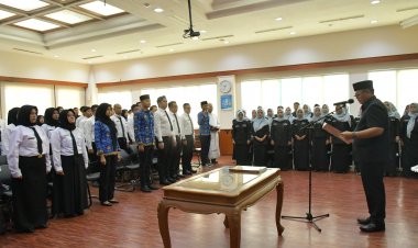 PJ Wali Kota Sukabumi Lantik serta Sumpah Jabatan PPPK dan PNS