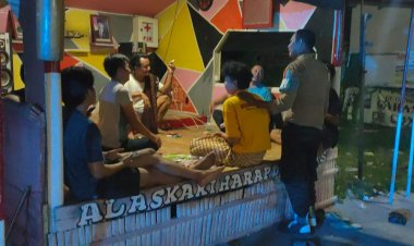 Cegah Kejahatan Malam Hari, Polsek Gebang Laksanakan Patroli ke Satkamling