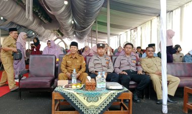 Kanit Binmas Hadiri Pelepasan Siswa Didik SMAN 1 Dukupuntang Tahun Ajaran 2023-2024