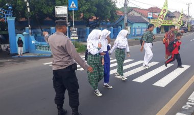 Guna Wujudkan Kamseltibcar Lantas, Polsek Plered Gelar Gatur Lalin