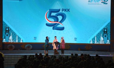 Ibu Negara Hadiri HKG PKK ke-52 di Solo, Pesankan Kader PKK Beli Oleh-Oleh dan Tingkatkan Peran Serta