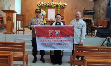 Berikan Pelayanan Optimal, Polsek Karangsambung Laksanakan Pengamanan lbadat di Gereja
