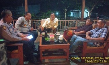 Jalin Silaturahmi, Kapolsek Beber Sambangi Tokoh Masyarakat