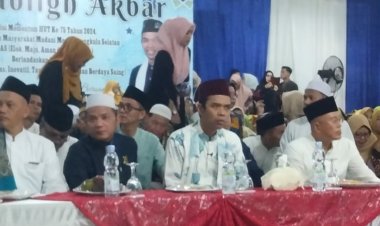 Tabligh Akbar HUT ke 75 Kabupaten Bengkulu Selatan, UAS Tausiyah Soal Generasi Emas