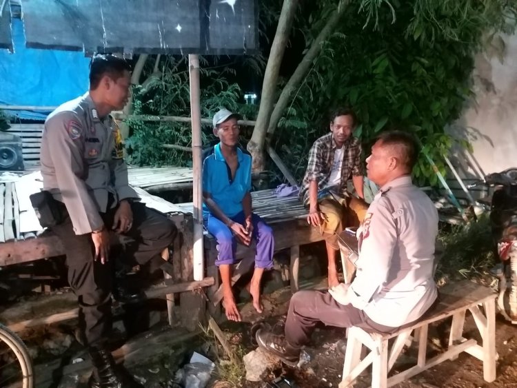 Cegah Kejahatan Malam Hari,Polsek Kaliwedi Laksanakan Patroli Dialogis