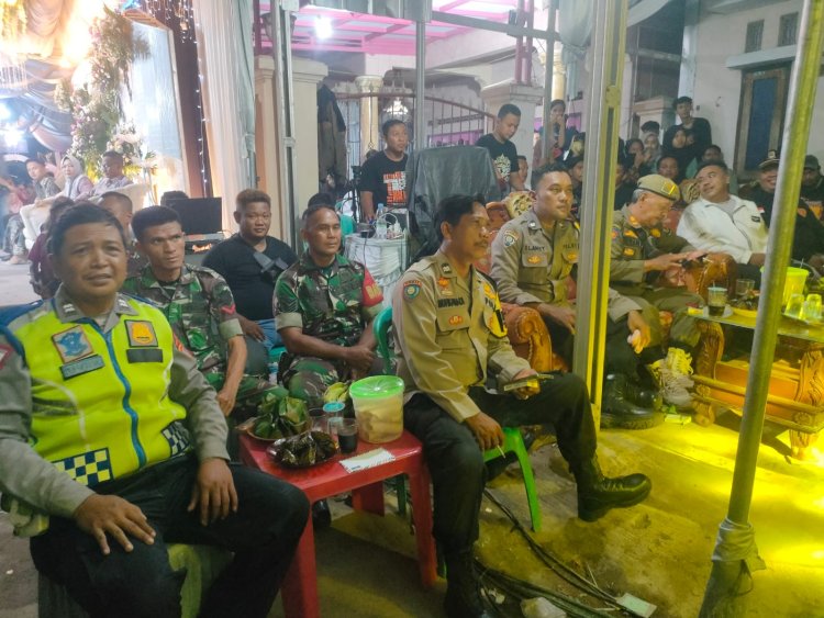 Sinergitas TNI -Polri, Bhabinkamtibmas dan Babinsa Amankan Acara Syukuran Warga