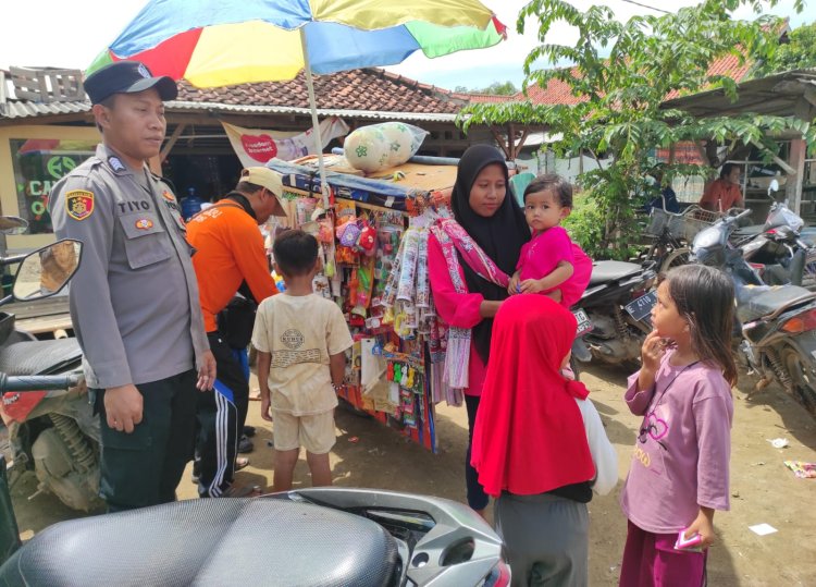 Bhabinkamtibmas Polsek Losari Tingkatkan Sambang Kepada Warga